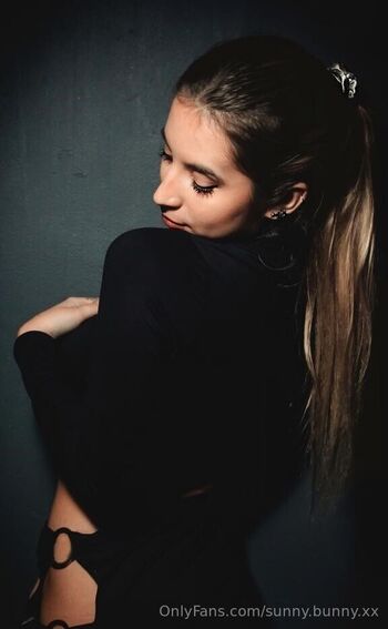 Sunny Jhonnson / sunny.bunny.xx / its.sunny_bunny nude photo #21