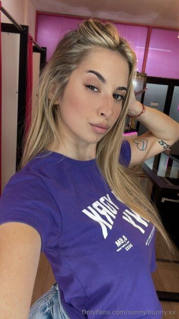Sunny Jhonnson / sunny.bunny.xx / its.sunny_bunny nude photo #31