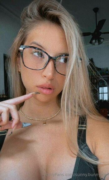 Sunny Jhonnson / sunny.bunny.xx / its.sunny_bunny nude photo #34