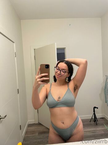 Sunny / sunny_bell nude photo #29