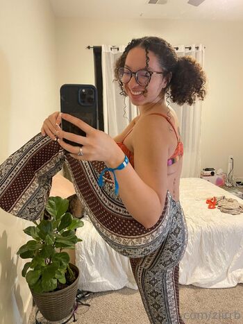 Sunny / sunny_bell nude photo #34