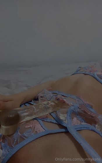 Shiny Kate / sunnykate nude photo #2