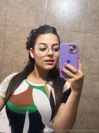 Sunnyvioletx / sunnyvioletxx nude photo #33