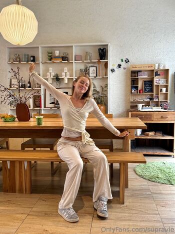 Rave / supravie nude photo #10