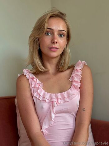 Rave / supravie nude photo #35