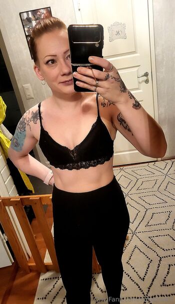 Susanna / susannahh nude photo #9