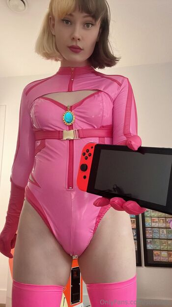 Elly / suselida nude photo #18