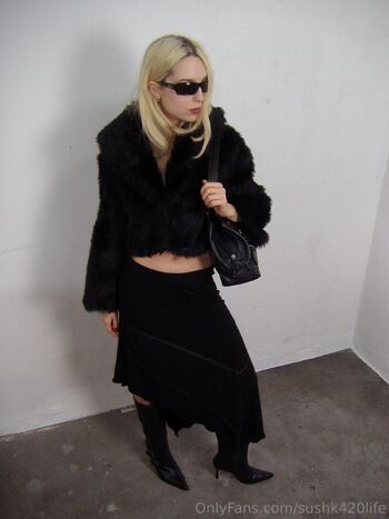 sushk420lif / sushk420life nude photo #4