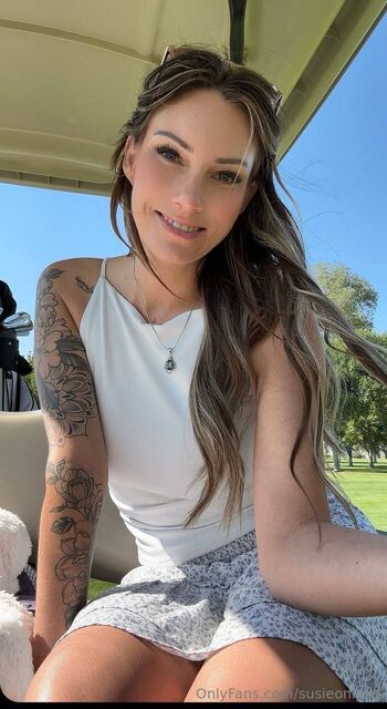 Nurse Susie Double Ds / susieonlyxo nude photo #32