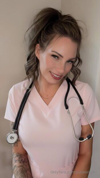 Nurse Susie Double Ds / susieonlyxo nude photo #34