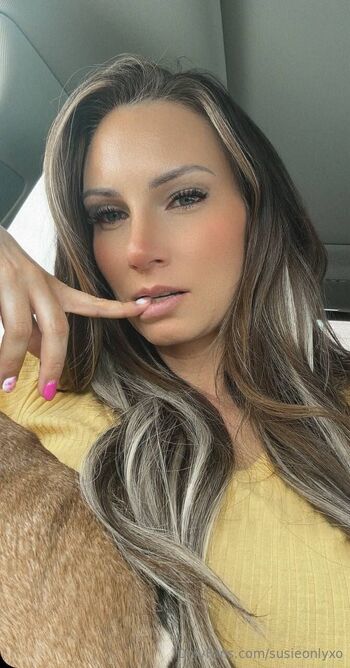 Nurse Susie Double Ds / susieonlyxo nude photo #36