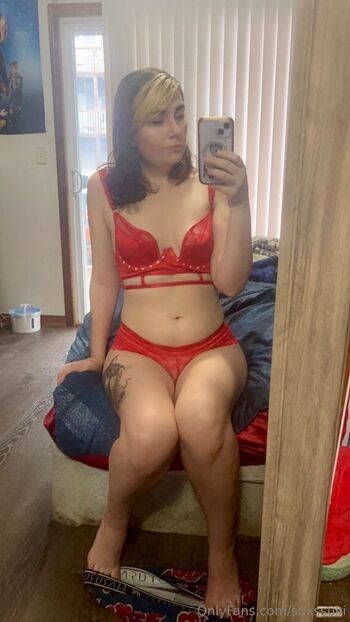 SuxsSuk / suxssuki / cheycherry / suckssuki / cheycakes nude photo #2