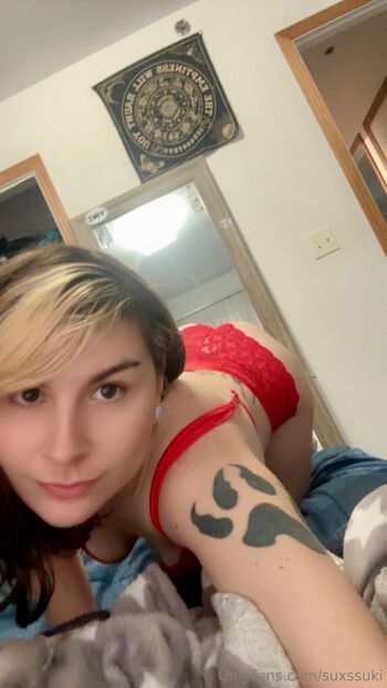 SuxsSuk / suxssuki / cheycherry / suckssuki / cheycakes nude photo #6