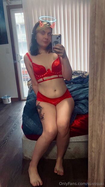 SuxsSuk / suxssuki / cheycherry / suckssuki / cheycakes nude photo #7