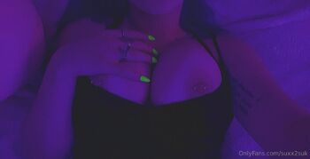 Gawbli / suxx2suk nude photo #2