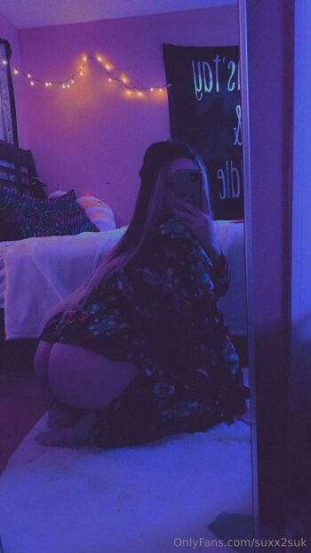 Gawbli / suxx2suk nude photo #4