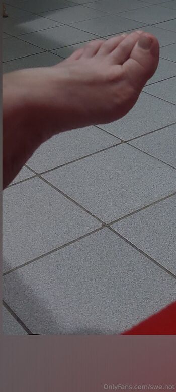 Lil / swe.hot nude photo #3