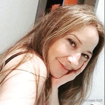 Lil / swe.hot nude photo #4