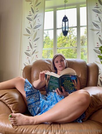 Labolina Free Swedish gir / swedish-labolina-free nude photo #2