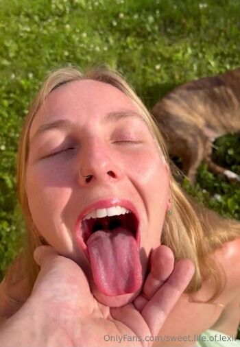 Lexi / sweet.life.of.lexii / sweet.life.of.lexi / sweetlifeoflexi nude photo #12