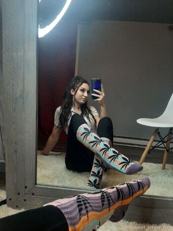 Jenny Sweet QuébécoiseFree Page / sweet_jenny_free / jennifer.d.l / drouin_lavoie / jenniferlavoied nude photo #18