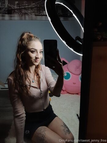 Jenny Sweet QuébécoiseFree Page / sweet_jenny_free / jennifer.d.l / drouin_lavoie / jenniferlavoied nude photo #30