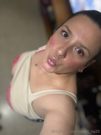 𝒮𝓌𝑒𝑒𝓉 𝐿𝒾𝒶 / sweet_lia20 nude photo #16