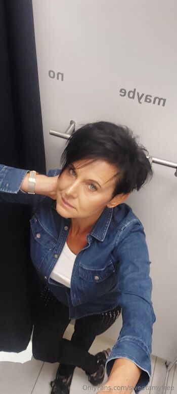 Amy Swee / sweetamyfree nude photo #2