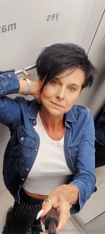 Amy Swee / sweetamyfree nude photo #3