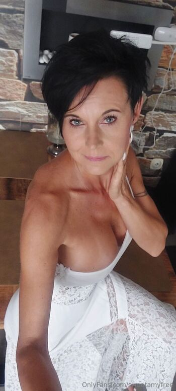 Amy Swee / sweetamyfree nude photo #9