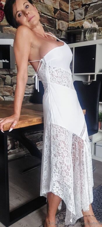 Amy Swee / sweetamyfree nude photo #10