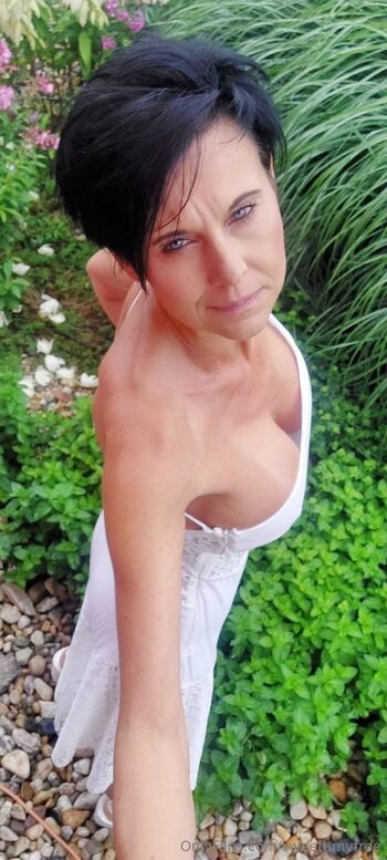 Amy Swee / sweetamyfree nude photo #19