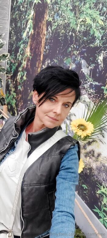 Amy Swee / sweetamyfree nude photo #20