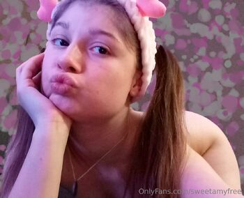 Amy Swee / sweetamyfree nude photo #33