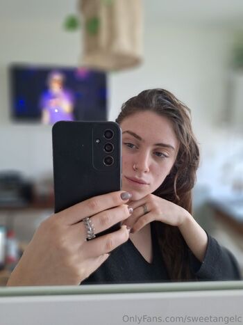 𝓐𝓷𝓰𝓮 / sweetangelc / sweetangelc_ nude photo #16