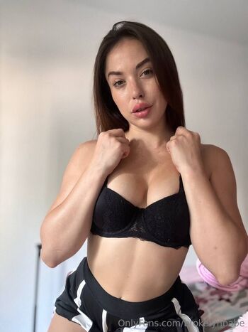 OnlyFans / sweetauraaa nude photo #30