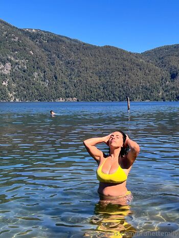 SweetEmilia / sweetemiliaaa nude photo #15