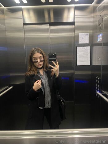 Gianna / sweetgianni nude photo #11