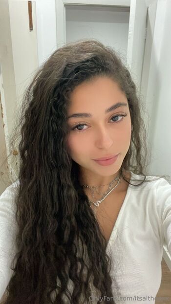 OnlyFans / sweetheartx0x nude photo #23