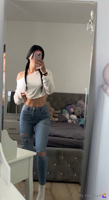 Elain / sweetiiepieelain nude photo #1