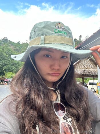 Kir / sweetlilkira nude photo #1