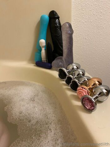 OnlyFans / sweetlilth nude photo #10