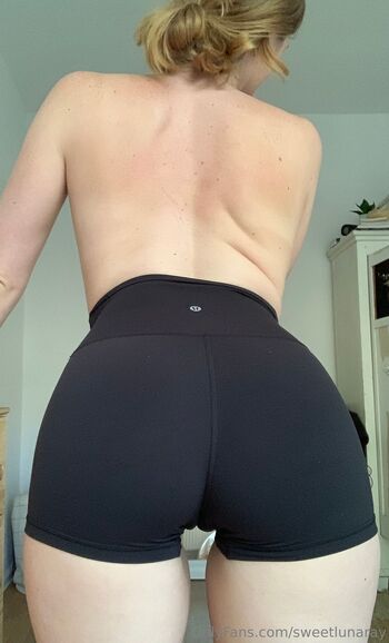 Luna Ra / sweetlunaray nude photo #2