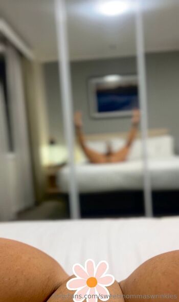 SweetMommasWrinkle / sweetmommaswrinkles nude photo #4