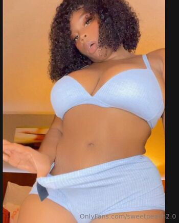 TheLadyJ0 / sweetpeach2.0 nude photo #10