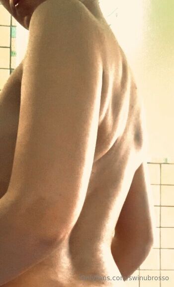 OnlyFans / swinubrosso nude photo #2