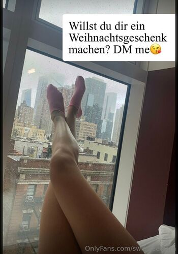 Sara / swissfeetsara / sara_undercover17 nude photo #1