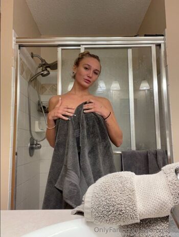 Syd FREE Naughtiest blonde on O / syd.babee nude photo #13