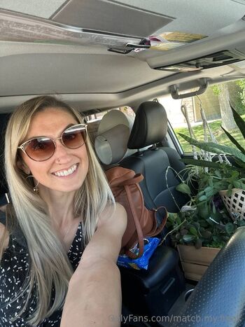 Sydney Lou Wh / sydney.lou.who / hot_mom_fit_bod nude photo #34