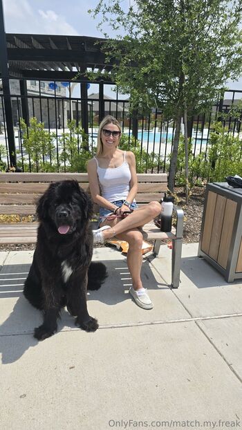 Sydney Lou Wh / sydney.lou.who / hot_mom_fit_bod nude photo #39